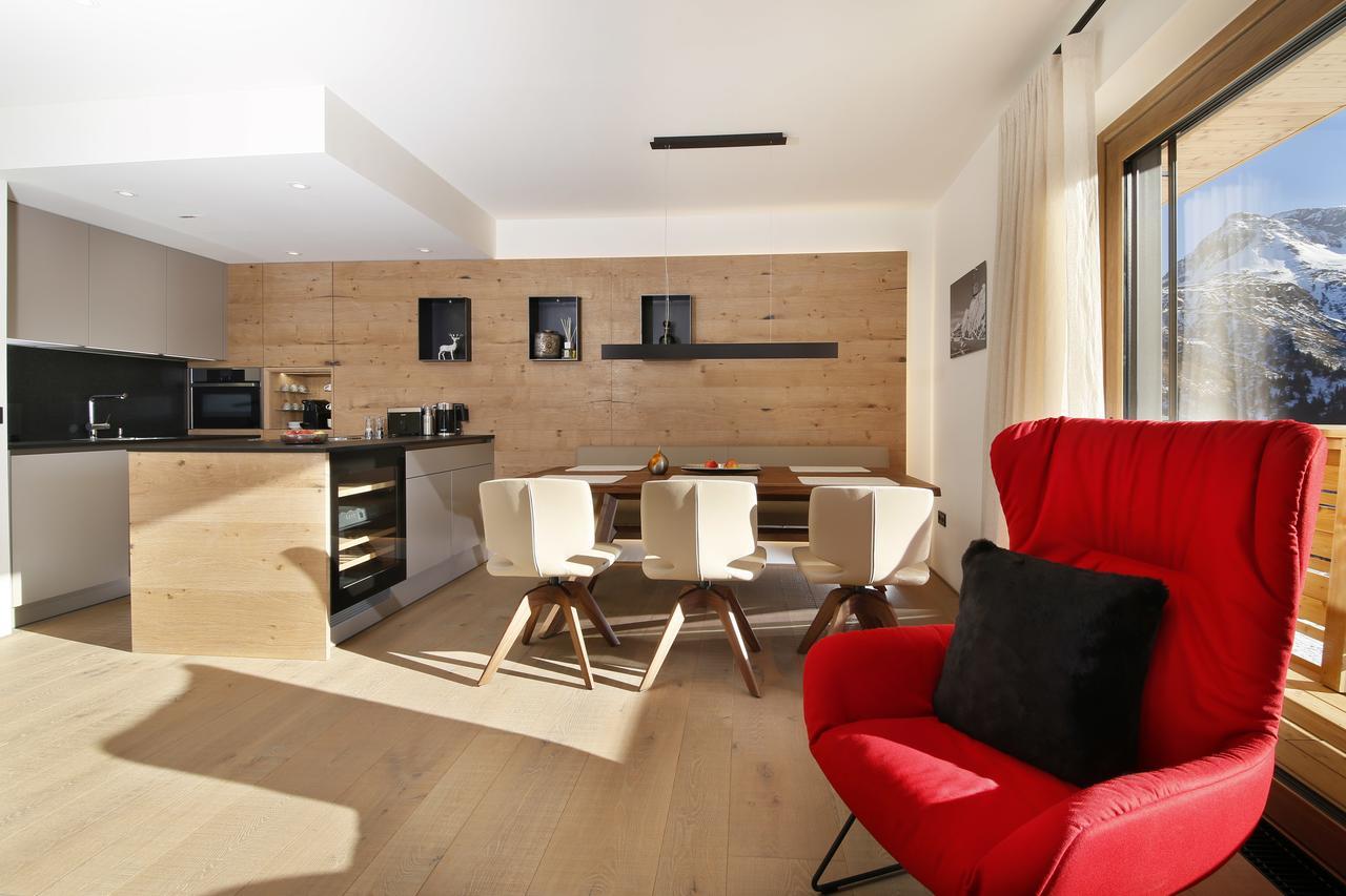 Chalet Hohe Welt - Luxury Apartments 레흐암 아르베르크 외부 사진